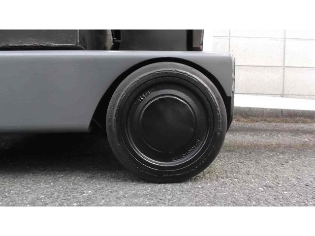トヨタ  フォークリフト・型式7FBR15・燃料タイプバッテリー・最大荷重1.5t・最大揚高4.0m・マストの種類2段・VHPE-SV 公道走行可 11,156h(10枚目)