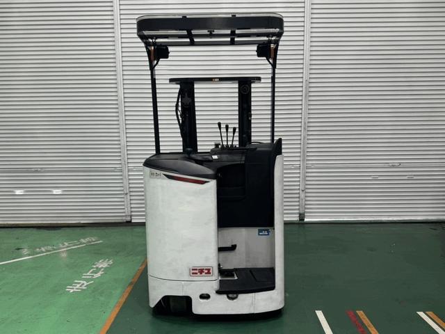日本 　ニチユフォークリフト型式ＦＢＲＭＷ１４－８５－４３０Ｍ・燃料タイプバッテリー・荷重１．４ｔ・揚高４．３ｍマストの種類３段フルフリー・アタッチメント名無し（6枚目）