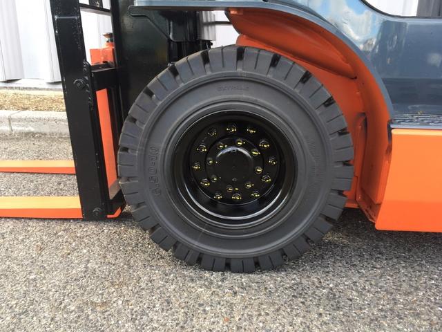トヨタ  中古フォークリフト・02-8FD15・燃料タイプディーゼル(軽油)・エンジンカウンター・最大荷重1.5t・揚高3.0m・2段マスト 公道走行可 アワーメーター4921(11枚目)