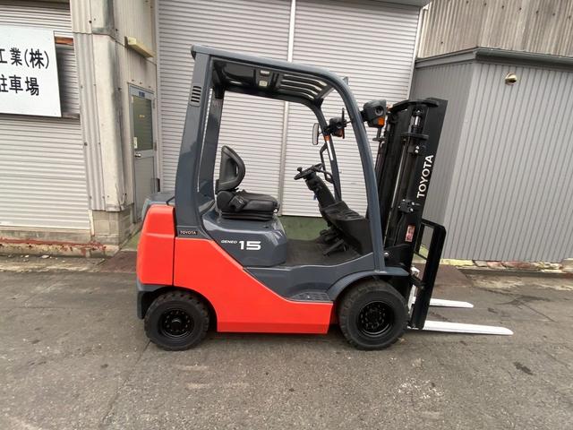 トヨタ  フォークリフト・型式02-8FD15・燃料タイプディーゼル(軽油)・荷重1.5t・揚高3.0M・マスト2段・アタッチメント無し(5枚目)