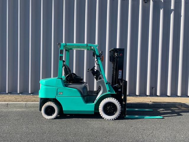 三菱 　フォークリフト・型式ＦＤＥ２５Ｔ・燃料タイプディーゼル（軽油）・荷重２．５ｔ・揚高３．０Ｍ・マスト２段・アタッチメント無し　アワーメーター１，８９５ｈ（4枚目）