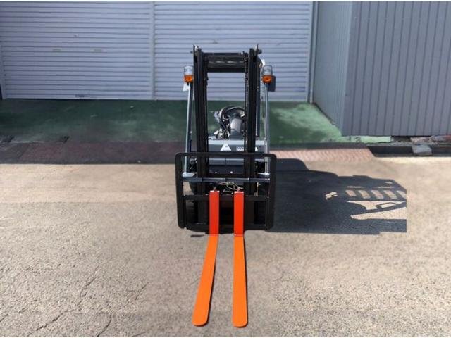 トヨタ 　フォークリフト・型式４２－８ＦＤＬ１５・燃料タイプディーゼル（軽油）・荷重１．５ｔ・揚高３．０Ｍ・マスト２段・アタッチメント無し　アワーメーター１，７０４ｈ（6枚目）