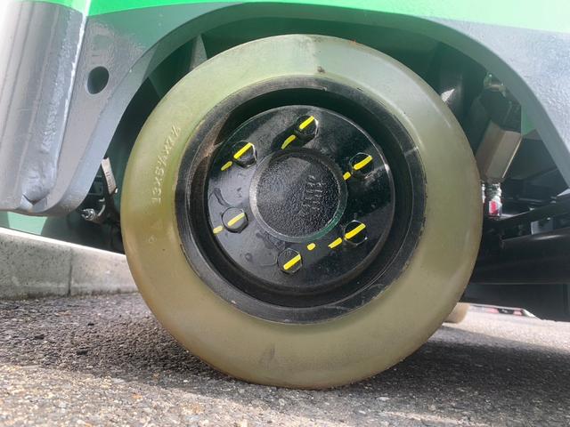 トヨタ 　フォークリフト・型式８ＦＢＲ１８・燃料タイプバッテリー・荷重１．３５ｔ・揚高５．５Ｍ・マスト３段フルフリー・アタッチメント無し（12枚目）