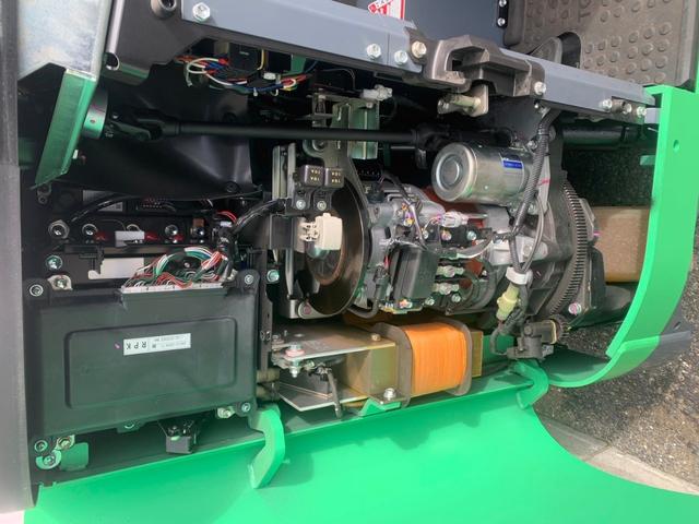 トヨタ 　フォークリフト・型式８ＦＢＲ１８・燃料タイプバッテリー・荷重１．３５ｔ・揚高５．５Ｍ・マスト３段フルフリー・アタッチメント無し（13枚目）