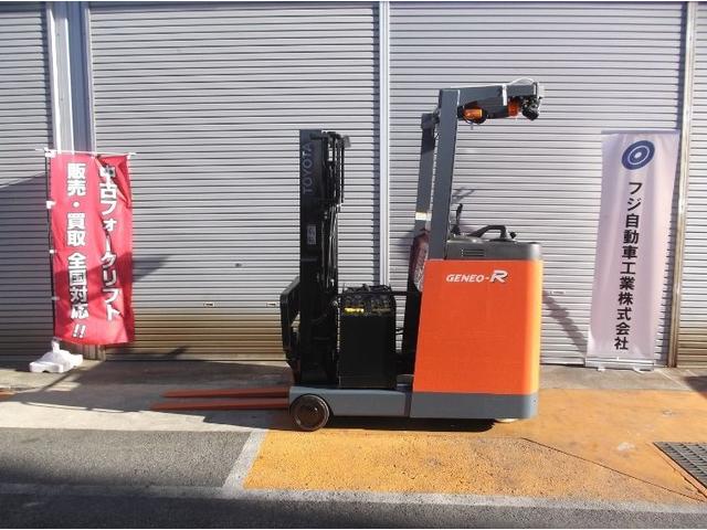 トヨタ  フォークリフト・型式7FBR15・燃料タイプバッテリー・最大荷重1.5t・最大揚高3.0m・マストの種類2段 公道走行可 アワーメーター10212h(3枚目)