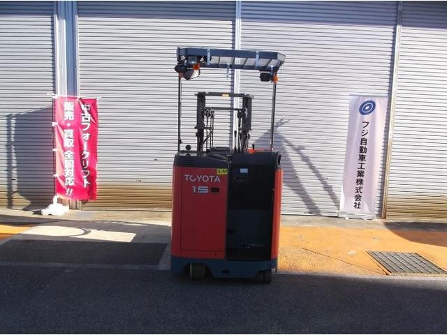 トヨタ  フォークリフト・型式7FBR15・燃料タイプバッテリー・最大荷重1.5t・最大揚高3.0m・マストの種類2段 公道走行可 アワーメーター10212h(5枚目)