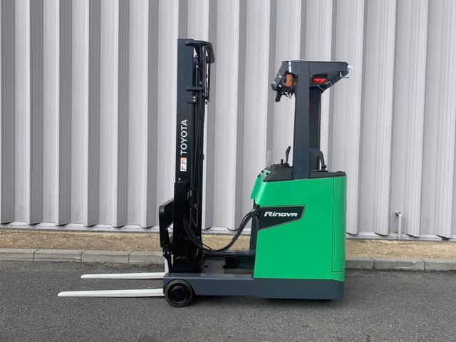 トヨタ 　フォークリフト・型式８ＦＢＲ１５・燃料タイプバッテリー・最大荷重１．５ｔ・最大揚高４．０ｍ・マストの種類２段（4枚目）