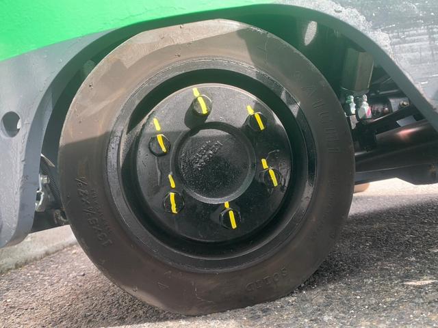 トヨタ 　フォークリフト・型式８ＦＢＲ１５・燃料タイプバッテリー・最大荷重１．５ｔ・最大揚高４．０ｍ・マストの種類２段（13枚目）