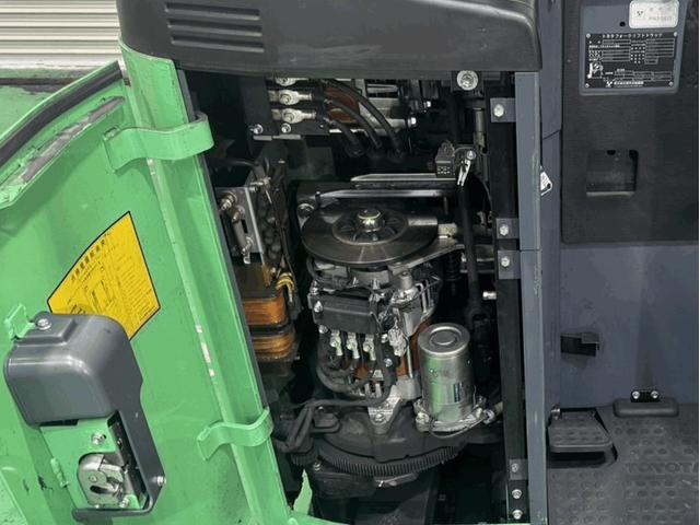 トヨタ  フォークリフト・型式7FBR18・燃料タイプバッテリー・荷重1.8t・揚高4.0M・マスト2段・アタッチメント無し 公道走行可 5,922h(8枚目)