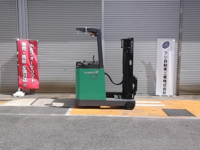 トヨタ  フォークリフト・型式7FBR15・燃料タイプバッテリー・最大荷重1.5t・最大揚高3.0m・マストの種類2段 公道走行可 アワーメーター11020h(3枚目)