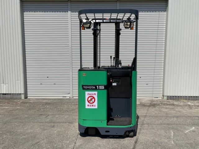 トヨタ  フォークリフトの型式8FBR15・燃料タイプバッテリー・荷重1.5t・揚高4.0m・マストの種類2段・アタッチメント名と型式なし 公道走行可 11,289h(6枚目)