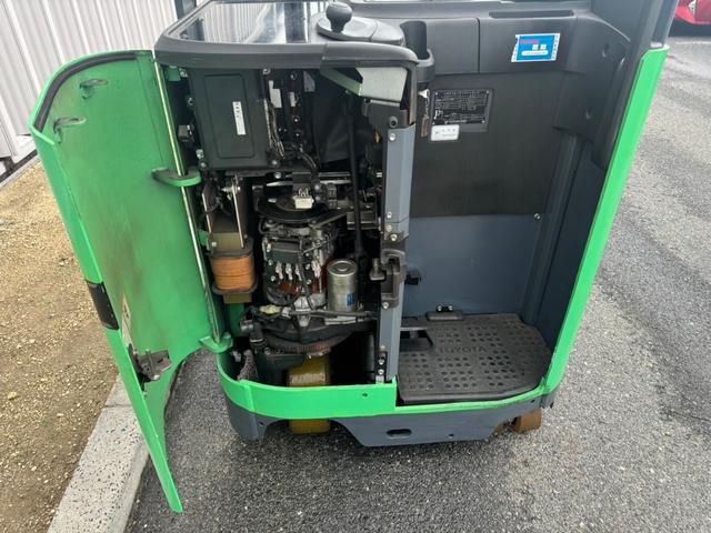 トヨタ  フォークリフトの型式8FBR15・燃料タイプバッテリー・荷重1.5t・揚高3.0m・マストの種類2段・アタッチメント名と型式なし 公道走行可 14,452h(9枚目)
