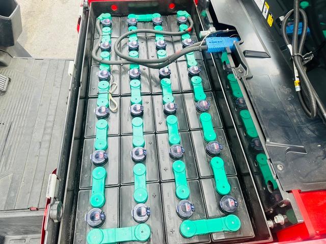 日本 ニチユフォークリフト・FB15P-80-3F430SF・燃料タイプバッテリー・バッテリーカウンター・最大荷重1.4t 最大揚高4.3m・3段フルフリー・サイドシフト 公道走行可(9枚目)