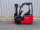 　ニチユフォークリフトの型式ＦＢＴ１５Ｐ－８０－３００・燃料タイプバッテリー・荷重１．５ｔ・揚高３．０ｍ・マストの種類２段・アタッチメント名無し（10枚目）