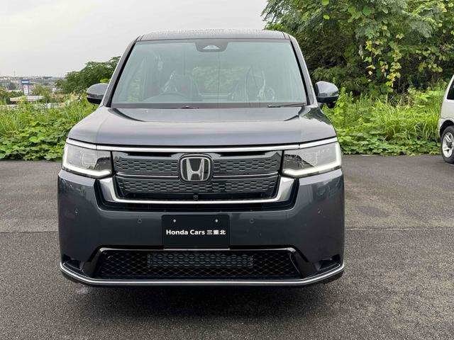 ステップワゴン スパーダ プレミアムライン マルチビューカメラシステム 11インチ純正ナビ リア席モニター レーンアシスト 衝突被害軽減システム LEDヘッドランプ 電動リアゲート スマートキー シートヒーター  3列シート(12枚目)