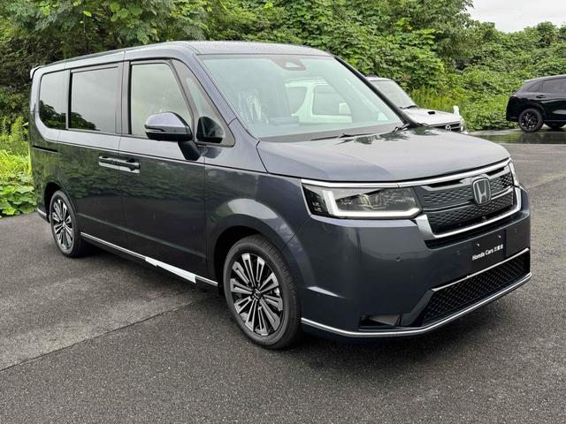 ステップワゴン スパーダ プレミアムライン マルチビューカメラシステム 11インチ純正ナビ リア席モニター レーンアシスト 衝突被害軽減システム LEDヘッドランプ 電動リアゲート スマートキー シートヒーター  3列シート(13枚目)