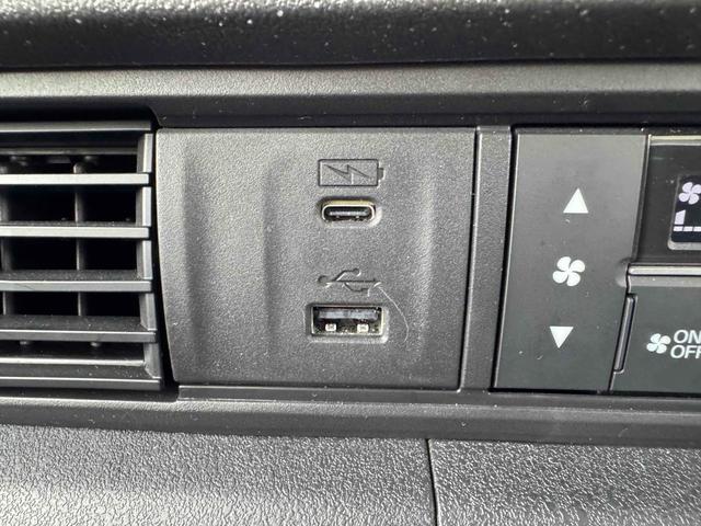 N-BOXカスタム スロープ 福祉車輌 両側電動スライドドア TV クリアランスソナー アイドリングストップ シートヒーター ベンチシート CVT Bluetooth アルミホイール エアコン パワーウィンドウ(5枚目)