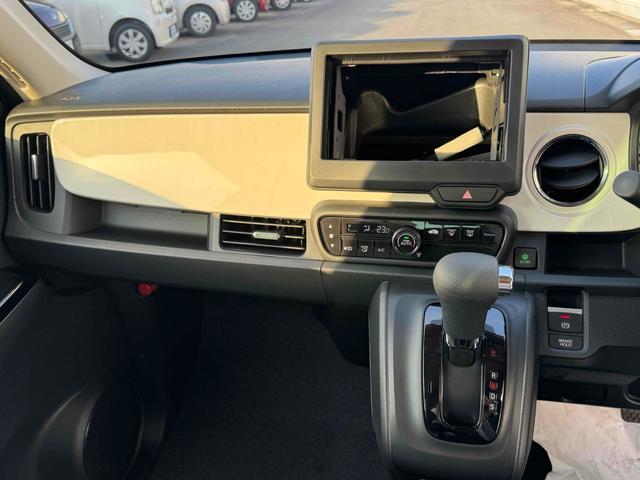 N-ONE オリジナル ツートーン バックカメラ クリアランスソナー オートクルーズコントロール レーンアシスト 衝突被害軽減システム LEDヘッドランプ スマートキー アイドリングストップ CVT 盗難防止システム ABS(15枚目)