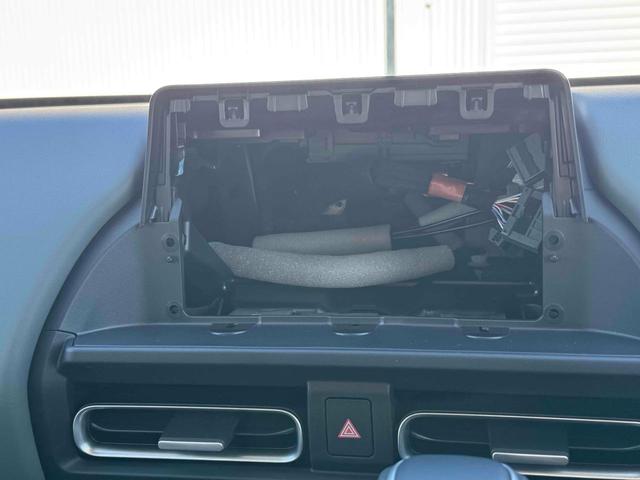 フリード クロスター フロントグリル フロントグリルエンブレム クリアランスソナー オートクルーズコントロール レーンアシスト 衝突被害軽減システム 両側電動スライドドア LEDヘッドランプ ヘッドライトウォッシャー(14枚目)