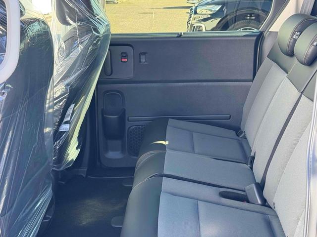 フリード クロスター フロントグリル フロントグリルエンブレム クリアランスソナー オートクルーズコントロール レーンアシスト 衝突被害軽減システム 両側電動スライドドア LEDヘッドランプ ヘッドライトウォッシャー(19枚目)