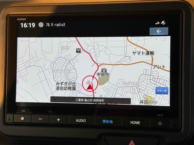 Ｎ－ＢＯＸカスタム ターボ　両側電動スライドドア　ナビ　ＴＶ　クリアランスソナー　オートクルーズコントロール　衝突被害軽減システム　ＬＥＤヘッドランプ　スマートキー　アイドリングストップ　シートヒーター　ベンチシート　ＣＶＴ（10枚目）