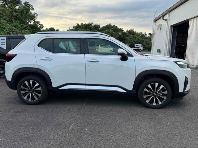 ＷＲ－Ｖ Ｚ＋　９インチ純正ナビ　社外前後ドラレコ　ＥＴＣ　バックカメラ　クリアランスソナー　オートクルーズコントロール　レーンアシスト　衝突被害軽減システム　ＬＥＤヘッドランプ　アルミホイール（6枚目）