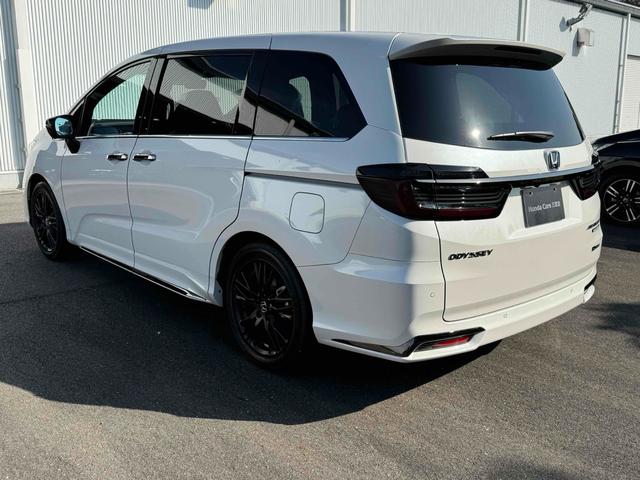 オデッセイハイブリッド ｅ：ＨＥＶアブソルート・ＥＸブラックエディション　ハイブリッド　両側電動スライドドア　クリアランスソナー　オートクルーズコントロール　レーンアシスト　衝突被害軽減システム　ＬＥＤヘッドランプ　電動リアゲート　スマートキー　ＣＶＴ　盗難防止システム（8枚目）