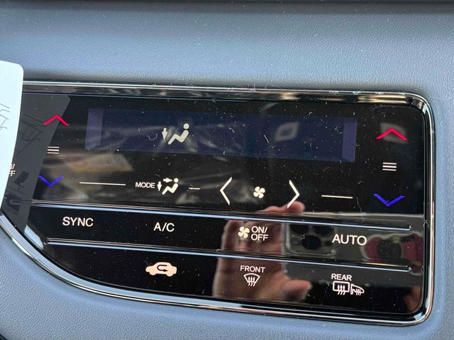 オデッセイハイブリッド ｅ：ＨＥＶアブソルート・ＥＸブラックエディション　ハイブリッド　両側電動スライドドア　クリアランスソナー　オートクルーズコントロール　レーンアシスト　衝突被害軽減システム　ＬＥＤヘッドランプ　電動リアゲート　スマートキー　ＣＶＴ　盗難防止システム（19枚目）