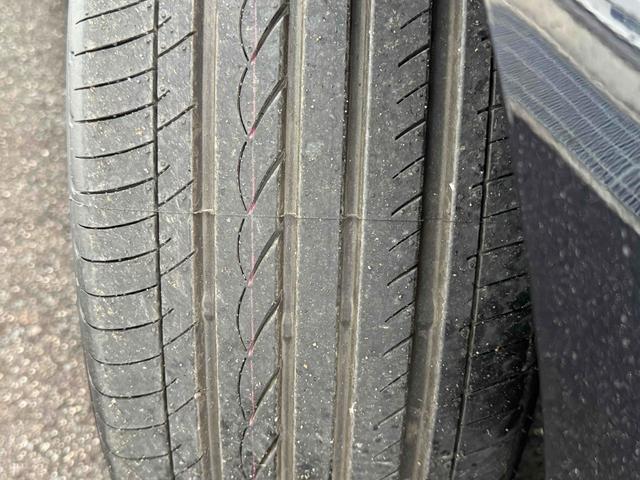 オデッセイハイブリッド ｅ：ＨＥＶアブソルート・ＥＸ　１１インチ純正ナビ　１２インチリア席モニター　純正ＥＴＣ　ブラックエンブレム　オートクルーズコントロール　衝突被害軽減システム　ＬＥＤヘッドランプ　スマートキー　シートヒーター　ＣＶＴ（29枚目）