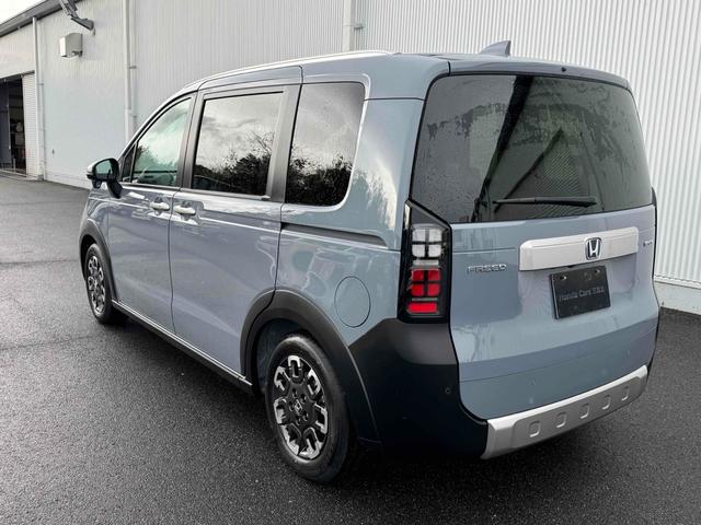 フリード e:HEVクロスター 福祉車輌 純正8インチナビ TV オートクルーズコントロール 衝突被害軽減システム 両側電動スライドドア スマートキー LEDヘッドランプ シートヒーター 盗難防止システム CVT ABS(13枚目)
