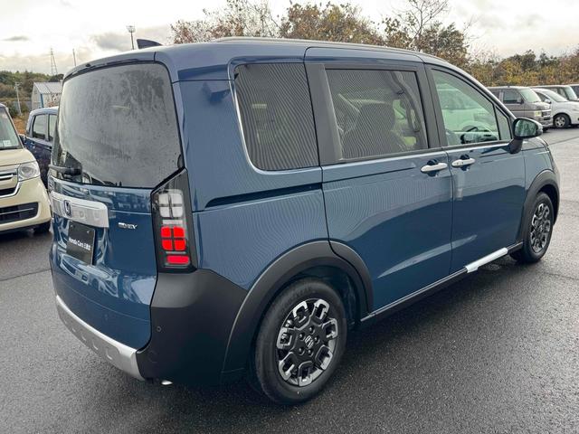 フリード e:HEVクロスター スロープ 福祉車輌 純正9インチナビ オートクルーズコントロール 衝突被害軽減システム 両側電動スライドドア LEDヘッドランプ ヘッドライトウォッシャー スマートキー シートヒーター CVT(10枚目)