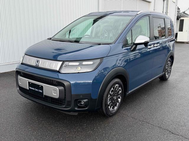 フリード e:HEVクロスター スロープ 福祉車輌 純正9インチナビ オートクルーズコントロール 衝突被害軽減システム 両側電動スライドドア LEDヘッドランプ ヘッドライトウォッシャー スマートキー シートヒーター CVT(14枚目)