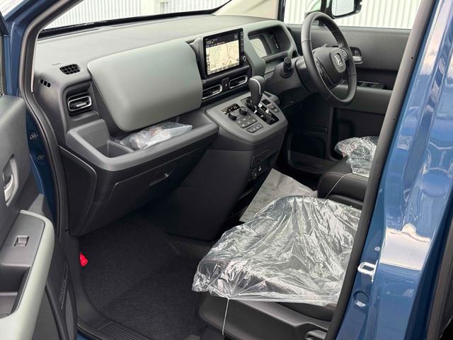 フリード e:HEVクロスター スロープ 福祉車輌 純正9インチナビ オートクルーズコントロール 衝突被害軽減システム 両側電動スライドドア LEDヘッドランプ ヘッドライトウォッシャー スマートキー シートヒーター CVT(21枚目)