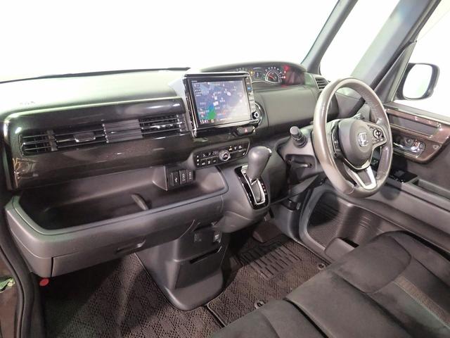 Ｎ－ＢＯＸカスタム Ｇ・Ｌホンダセンシング　４ＷＤ　純正ナビ　フルセグＴＶ　ＵＳＢ＆ＢＴ接続可能　バックカメラ　ＥＴＣ　ワンオーナー　両側パワスラ　レーダークルーズＣ　ＬＥＤオートライト　プッシュスタート　シートヒーター　純正アルミ（23枚目）