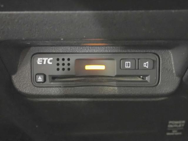フリードスパイク Ｇジャストセレクション　５人乗り　純正ナビ　ワンセグＴＶ　ＵＳＢ＆ＢＴ接続可能　バックカメラ　ＥＴＣ　ワンオーナー　左側パワースライドドア　ＨＩＤオートライト　キーレスエントリー　アイドリングストップ　スペアキー（9枚目）
