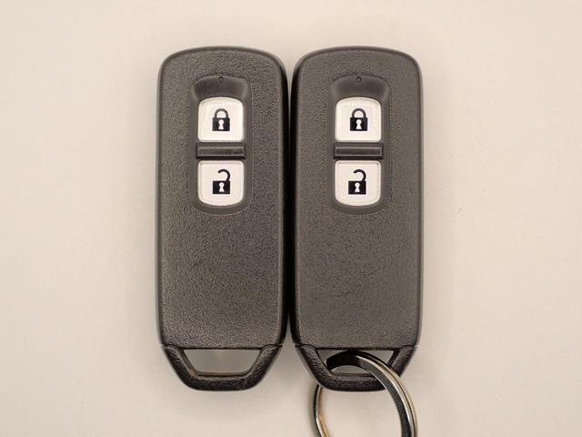 Ｎ－ＯＮＥ スタンダード・Ｌ　純正ナビ　フルセグＴＶ　ＵＳＢ＆ＢＴ接続可能　バックカメラ　ＥＴＣ　安心パッケージ　ワンオーナー　インテリキー　プッシュスタート　ＵＳＢ充電　アイドリングストップ　スペアキー　禁煙車（8枚目）