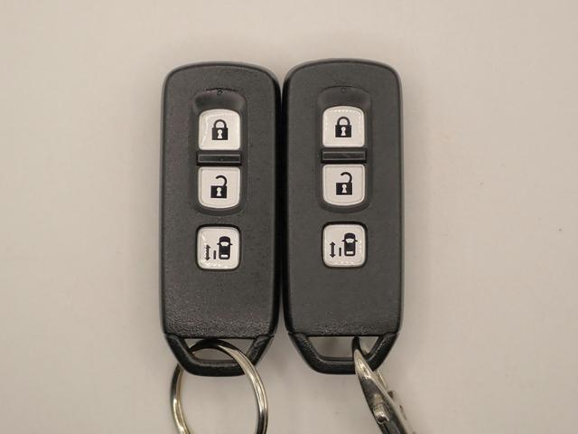 N-BOX G・Lパッケージ 社外ナビ フルセグTV USB&BT接続可能 バックカメラ ETC ワンオーナー 左側パワスラ インテリキー プッシュスタート 純正14インチアルミ スペアキー 禁煙車(8枚目)