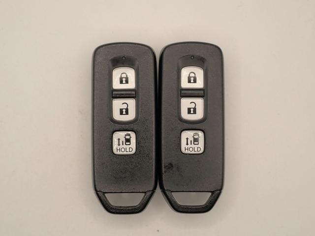 N-BOX G・Lホンダセンシング 社外ナビ フルセグTV USB&BT接続可能 バックカメラ ETC ワンオーナー 左側パワスラ シートヒーター インテリキー プッシュスタート Aストップ LEDオートライト スペアキー(8枚目)