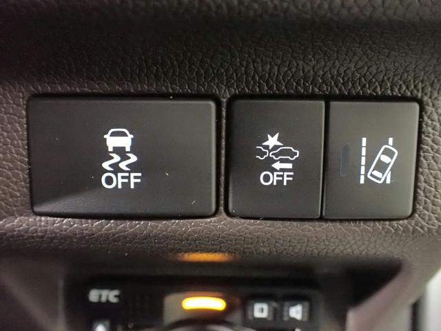 フリード Ｇ・ホンダセンシング　７人乗り　純正ディスプレイオーディオ　ＵＳＢ＆ＢＴ接続可能　ワンセグＴＶ　バックカメラ　ＥＴＣ　ワンオーナー　両側パワスラ　レーダークルーズＣ　ＬＥＤオートライト　プッシュスタート　スペアキー（11枚目）