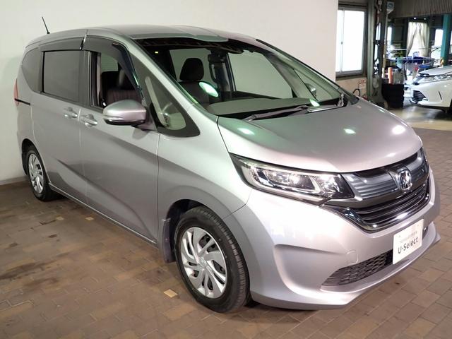 フリード Ｇ・ホンダセンシング　７人乗り　純正ディスプレイオーディオ　ＵＳＢ＆ＢＴ接続可能　ワンセグＴＶ　バックカメラ　ＥＴＣ　ワンオーナー　両側パワスラ　レーダークルーズＣ　ＬＥＤオートライト　プッシュスタート　スペアキー（28枚目）