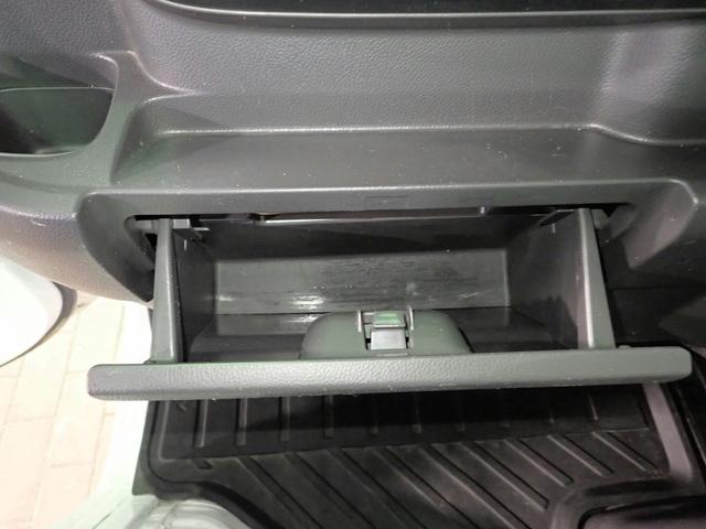 アクティトラック ＳＤＸ　５速マニュアル　２ＷＤ　純正ラジオ　エアコン　パワステ　スペアキー（17枚目）