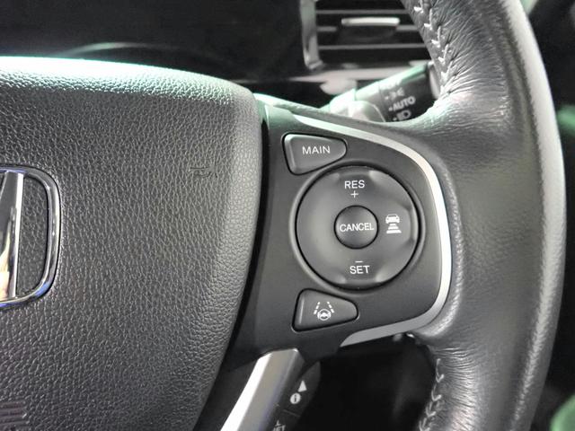 ステップワゴンスパーダ スパーダ・クールスピリットホンダセンシング　７人乗り　純正９インチナビ　フルセグＴＶ　ＵＳＢ＆ＢＴ＆ＨＤＭＩ接続可能　バックカメラ　ＥＴＣ　純正フリップダウンモニター　ワンオーナー　両側パワスラ　シートヒーター　ＬＥＤオートライト　禁煙車（12枚目）