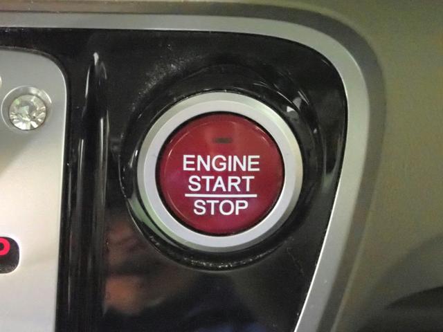 Ｎ－ＢＯＸ Ｇ・Ｌパッケージ　社外ナビ　ワンセグＴＶ　バックカメラ　左側パワスラ　インテリキー　プッシュスタート　アイドリングストップ　純正１４インチアルミ　オートエアコン　スペアキー（13枚目）