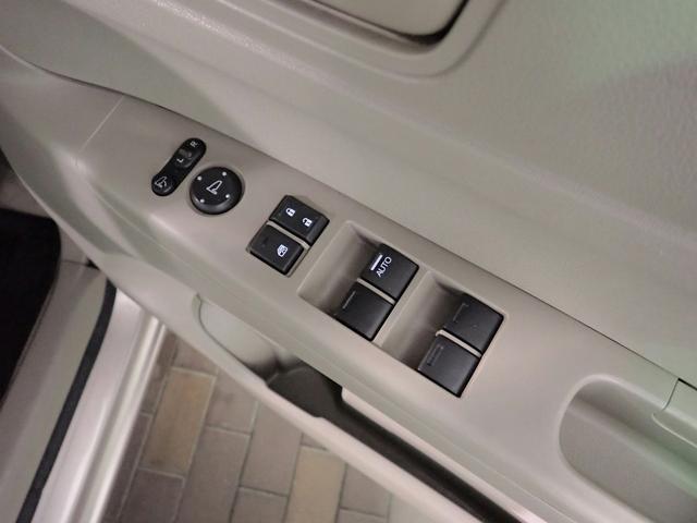 Ｎ－ＢＯＸ Ｇ・Ｌパッケージ　社外ナビ　ワンセグＴＶ　バックカメラ　左側パワスラ　インテリキー　プッシュスタート　アイドリングストップ　純正１４インチアルミ　オートエアコン　スペアキー（14枚目）