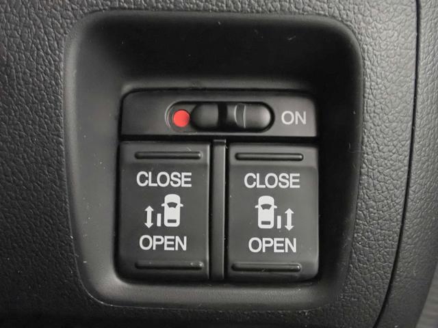 N-BOXカスタム G・ターボLパッケージ 社外9インチナビ フルセグTV USB&BT接続可能 バックカメラ ETC ワンオーナー 両側パワスラ クルーズC ハーフレザーシート インテリキー プッシュスタート HIDオートライト 禁煙車(9枚目)