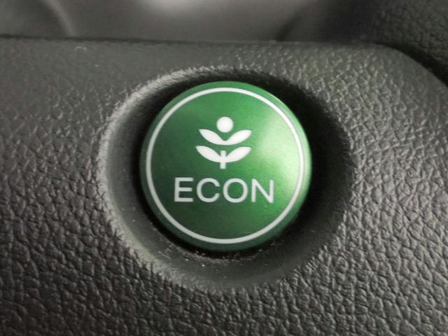 N-BOXカスタム G・ターボLパッケージ 社外9インチナビ フルセグTV USB&BT接続可能 バックカメラ ETC ワンオーナー 両側パワスラ クルーズC ハーフレザーシート インテリキー プッシュスタート HIDオートライト 禁煙車(14枚目)