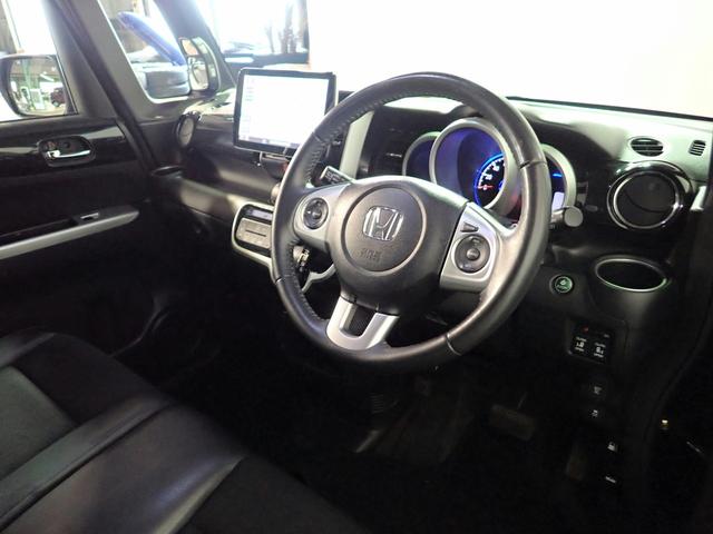 N-BOXカスタム G・ターボLパッケージ 社外9インチナビ フルセグTV USB&BT接続可能 バックカメラ ETC ワンオーナー 両側パワスラ クルーズC ハーフレザーシート インテリキー プッシュスタート HIDオートライト 禁煙車(21枚目)