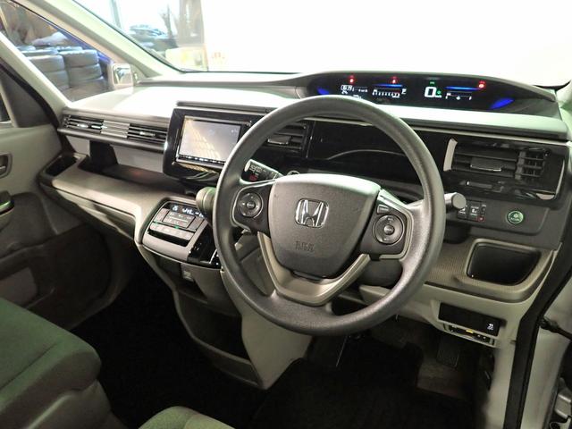 ステップワゴン G 8人乗り 社外ナビ フルセグTV USB&BT接続 バックカメラ ETC 社外フリップダウンモニター ワンオーナー 両側パワスラ クルーズC LEDオートライト Aストップ インテリキー 社外アルミ(20枚目)