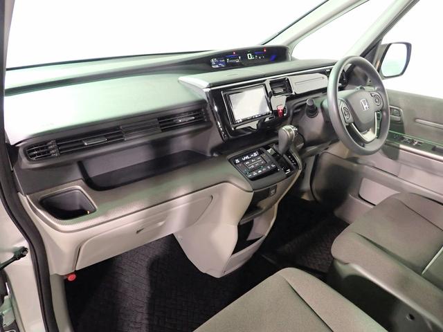 ステップワゴン G 8人乗り 社外ナビ フルセグTV USB&BT接続 バックカメラ ETC 社外フリップダウンモニター ワンオーナー 両側パワスラ クルーズC LEDオートライト Aストップ インテリキー 社外アルミ(22枚目)