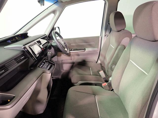 ステップワゴン G 8人乗り 社外ナビ フルセグTV USB&BT接続 バックカメラ ETC 社外フリップダウンモニター ワンオーナー 両側パワスラ クルーズC LEDオートライト Aストップ インテリキー 社外アルミ(23枚目)